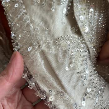 Larache Moda’dan Defolu Elbise Ve Haksız Kargo Ücretiyle Mağduriyet