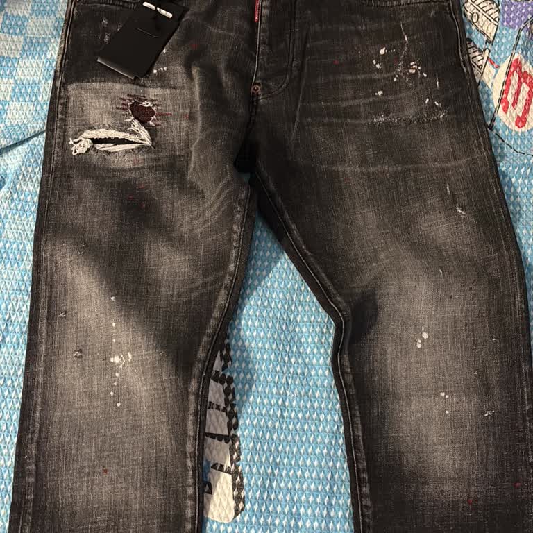 Lennon Wear'den Yanlış Dsquared Pantolon Gönderimi Ve Cevapsız İletişim