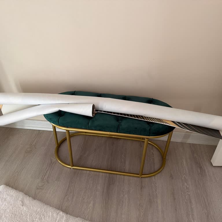 Duvarposteri Mesajlarıma Cevap Verilmediği İçin Bekletiliyorum