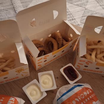 Uber Eats Ve Burger King'den Yanlış Patates Ve Yanık Soğan Halkaları İçin Red Edilen İade Talebi