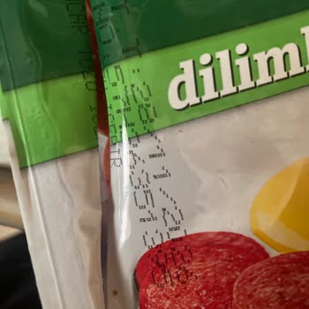 A101'de Satın Alınan Banvit Deli Ürünün Pişirme Esnasında Renk Sızması Gıda Güvenliğini Sarsıyor
