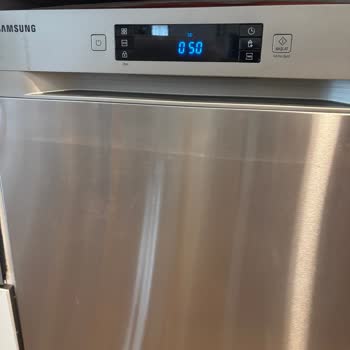 Garanti Altındaki Samsung Bulaşık Makinesinde Kapak Lekesi Şikayeti Ve Ücretsiz Değişim İsteği