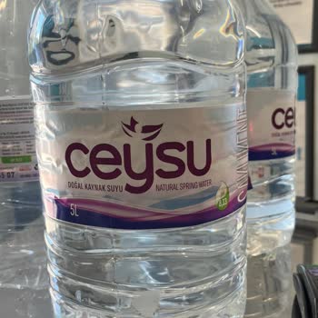 Ceysu Su Şişelerinde Görülen Jelimsi Yabancı Maddeler Ve Sağlık Endişesi