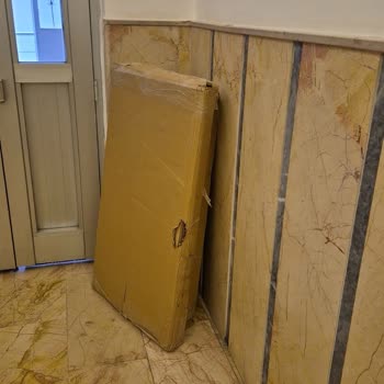 Hepsiburada Ve Kolay Gelsin'den Yanıltıcı Teslimat Ve Ürünün Bina Girişinde Bırakılması
