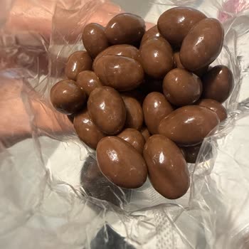 Akasya Mağazasında Hijyenik Olmayan İndirimli Draje Satışı