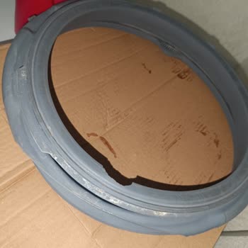 Beko Çamaşır Makinesinin Kapak Contası Sürekli Kopuyor, Ücretli İşlemler Ve İlgisiz Servis