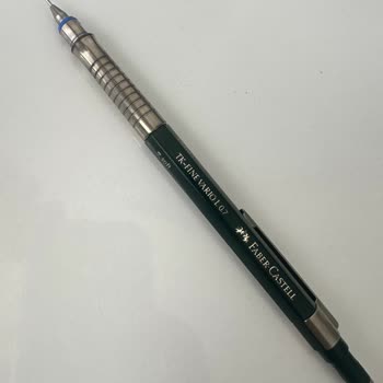 Faber-Castell Kalemlerde Paslanma, Adel Kalemde Çatlak Ve Değişim Talebi