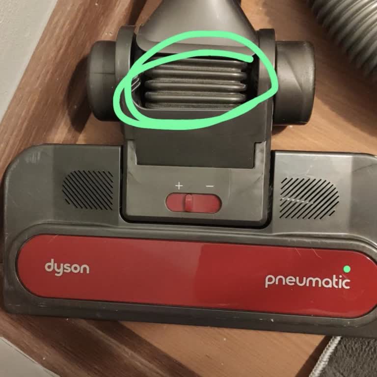 Dyson Big Ball Multi Floor 2 Süpürge Hortumundaki Kırılma Ve Müşteri Hizmetlerinin İlgisiz Tutumu