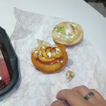Arby's Şubesinde Yanlış Boyutlu Burger Ve Ücret İadesi Talebi