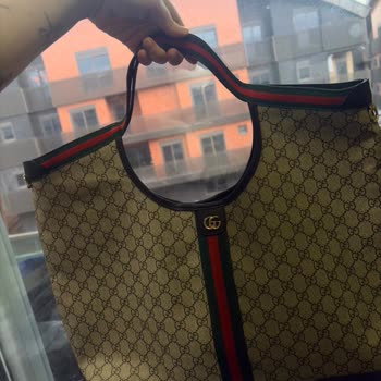 Prada Ayakkabı Ve Gucci Çanta Üzerindeki Sahte Ürün Gönderimi Ve İade Talebi