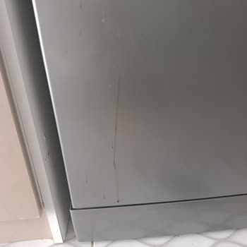 Grundig Gpdf 5711 S Bulaşık Makinesinin Kapak Lekesi Ve Boya Kusması, Servis Çözümü Yok, İade Talebi