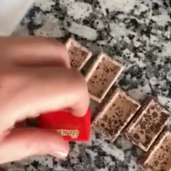 Ülker Çikolatalar Bayat Ve Üzerleri Pütürlü!