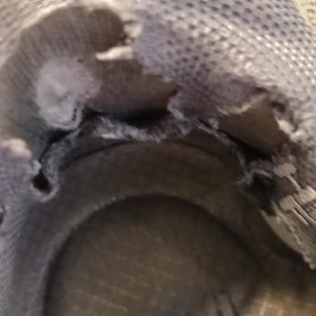 Garanti Süresi İçindeki Ayıplı Skechers Ayakkabının Değişim Talebi Reddedildi