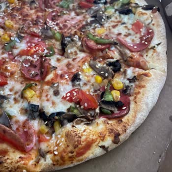 Migros Yemek’te Soğuk ve Malzemesiz Pizza İçin Tam İade Talebi