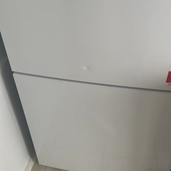 Hoover Buzdolabının Göçük Kapak Sorunu Ve Değişim Talebinin Sürekli Gecikmesi