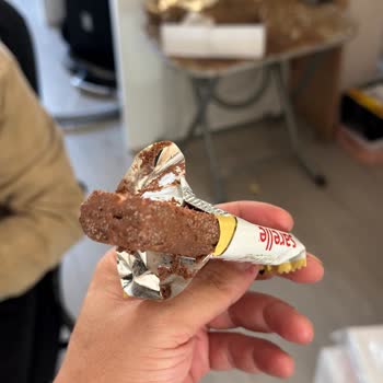 Sarelle Fındık Gofrette Küfümsü Bozulma Ve Sağlık Riski