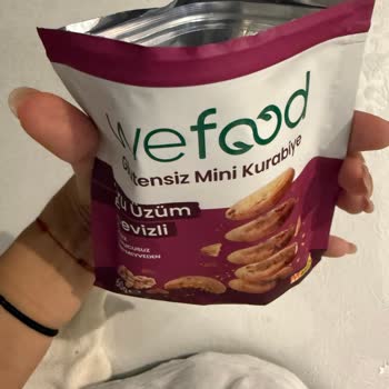 Wefood Glutensiz Mini Kurabiyede İp Parçası Bulunması