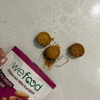 Wefood Glutensiz Mini Kurabiyede İp Parçası Bulunması