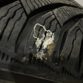 Jetlastik'ten Gelen Lastiklerde Hijyen Ve Paketleme Eksikliği