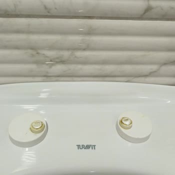 Turavit Klozet Kapak Menteşe Kırılması Ve Ücretsiz Parça Değişimi Talebi