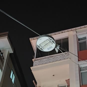 Fetih Caddesi Sokak Aydınlatması Uzun Süredir Çalışmıyor, Bedaş’tan Çözüm Bekleniyor