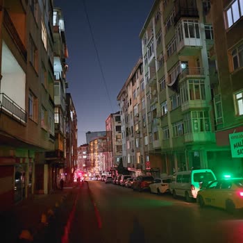 Fetih Caddesi Sokak Aydınlatması Uzun Süredir Çalışmıyor, Bedaş’tan Çözüm Bekleniyor