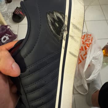 Adidas Ayakkabısında 3-4 Kez Kullanımda Yan Aşınma Ve Değişim Talebi