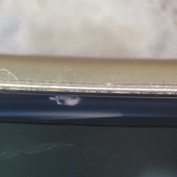 Samsung Servisi Ekran Lekesini Ayıplı Ürün Sayıp Tüketici Haklarını Göz Ardı Ediyor