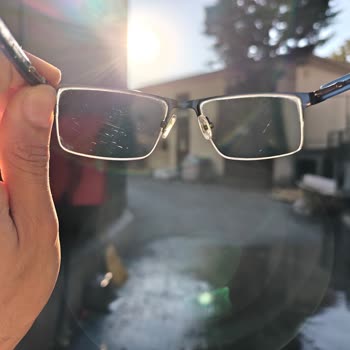 Essilor Camlarında Çizilme Ve Mağazadan Yetersiz Çözüm Teklifi
