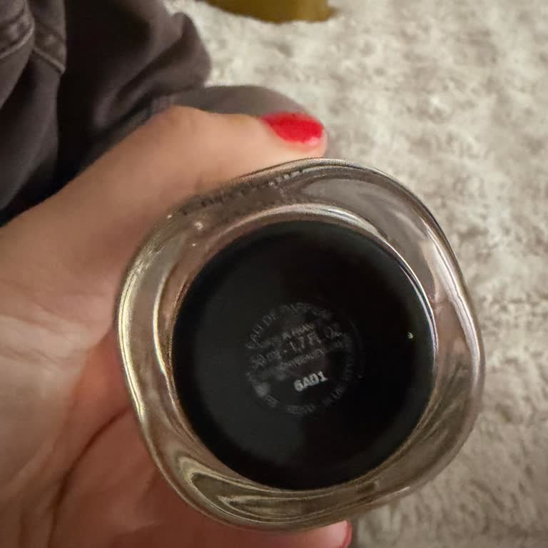 Hepsiburada'da Tarihi Geçmiş Givenchy Parfümü İçin Uzun İnceleme Süreci Ve Red Kararı