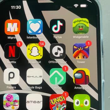 Vodafone Bayisinde Hat Taşıma İşlemi Sonrası Kızımın Hattı Servis Yok Ve Talep Sisteme Girmedi