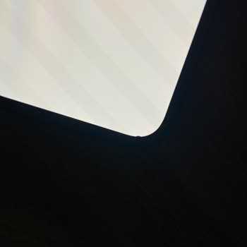 Hepsiburada'dan Alınan İPhone'un Piksel Problemi İçin Tam Değişim İsteği Karşılanmadı