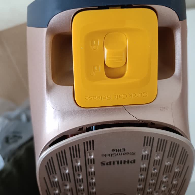 Philips Buharlı Ütünün Çatlak Gelmesi Ve A101'den İade Sürecindeki Zorluklar