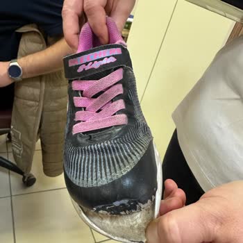 Skechers Çocuk Ayakkabısındaki Erken Yıpranma Ve Mağaza Çalışanlarının İlgisiz Tutumu