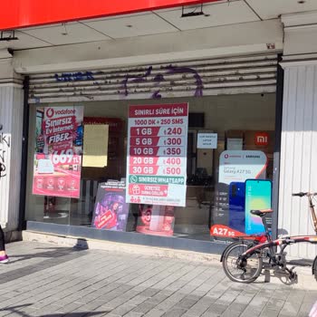Vodafone İkamet İznine Göre Hat Güncellemesi Reddedılıyor Ve Personel Tavrı Kaba
