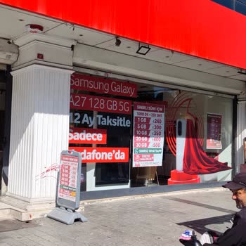Vodafone İkamet İznine Göre Hat Güncellemesi Reddedılıyor Ve Personel Tavrı Kaba