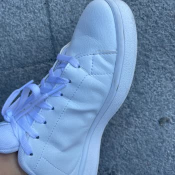 Adidas Stan Smith Ayakkabısının Kısa Sürede Kırılması Ve Değişim Talebinin Reddedilmesi