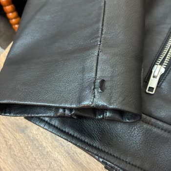 Levis Kendal Moto Ceketi Kısa Sürede Yırtı Ve Dökülme Sorunu