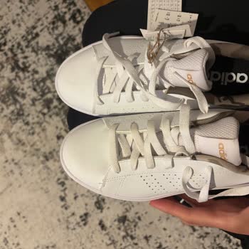 Orijinal Olmayan Adidas Ayakkabı İçin İade Reddi