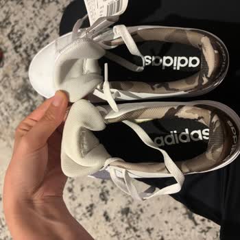 Orijinal Olmayan Adidas Ayakkabı İçin İade Reddi
