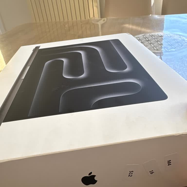 Macbook Pro 14'te Üretim Kusuru: 1,5 Yılda Ana Kart Arızası Ve Ürün Değişimi Talebi