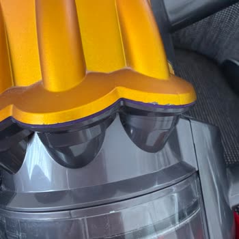 Dyson V12 Süpürge Boya Atması Ve Çizik Sorunu Garanti Dışı