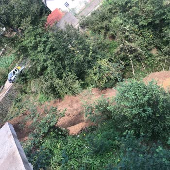 Arazi Sahibinin Taş Duvar Çalışması Ve Hafriyat Dökülmesi Sebebiyle Heyelan Ve Sel Riski