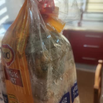 UNO Küflü Ekmeği Ve İki Hafta Süren Cevapsız Müşteri Hizmetleri