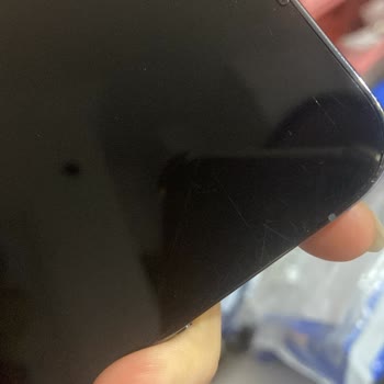 Premium Paket İPhone 13 Pro Cihazında Çizik Ve Çatlak, Değişim Veya Tam İade Talebi