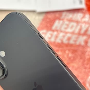 Apple İPhone 16 Ses Tuşu Onarımı Sonrası Arka Kapak Çizildi, Garanti Kapsamı Dışında Tutuluyor