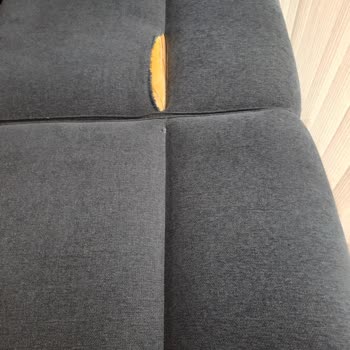 Kelebek Mobilya’nın Orijinal Olmayan Kumaşla Yarım Kaplama Teklifi Ve Tam Değişim İsteği