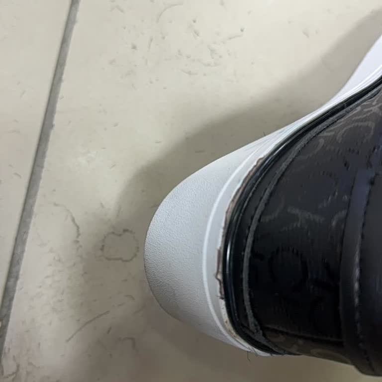 Calvin Klein Ayakkabısının Garanti Reddi Ve İade Talebi