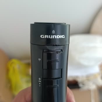 Kilit Mekanizması Arızalı Grundig Saç Şekillendirici İçin Garanti Değişim Talebi