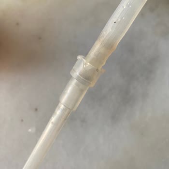 Ümraniye BİM'den Wee Baby Çocuk Suluğunda Küf Ve Sızıntı Şikayeti